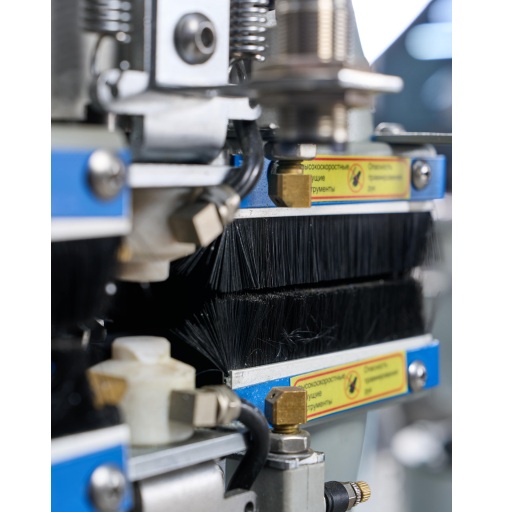 Полуавтоматический кромкооблицовочный станок DELTAMACHINERY DM-900Фото 7113-11.jpg