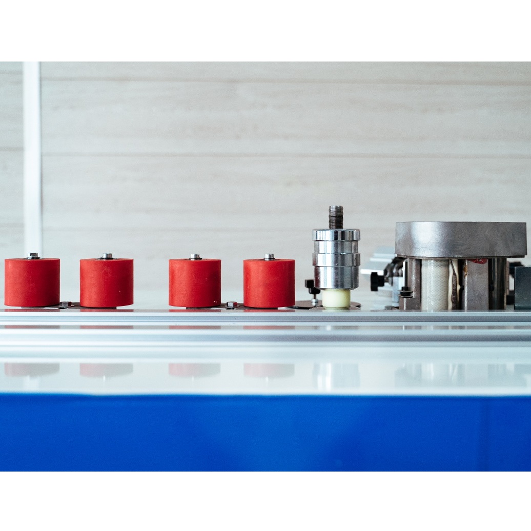 Кромкооблицовочный станок DELTAMACHINERY DM-108 PROФото 7115-06.jpg