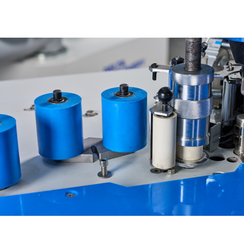 Кромкооблицовочный станок DELTAMACHINERY DM-109 PUR/EVAФото 7116-08.jpg