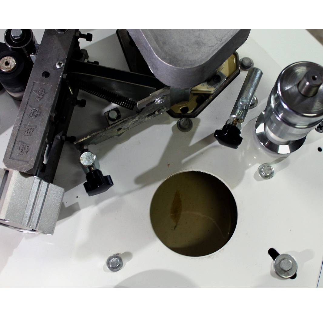 Кромкооблицовочный станок DELTAMACHINERY DM-115Фото 7117-08.jpg