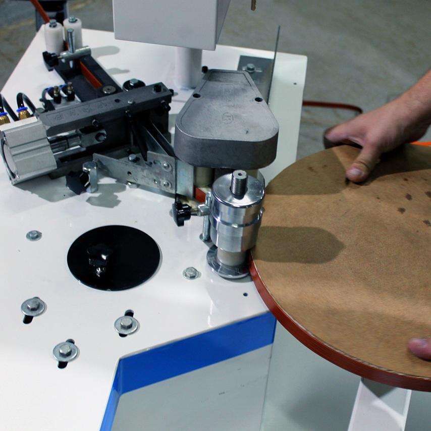 Кромкооблицовочный станок DELTAMACHINERY DM-115Фото 7117-09.jpg