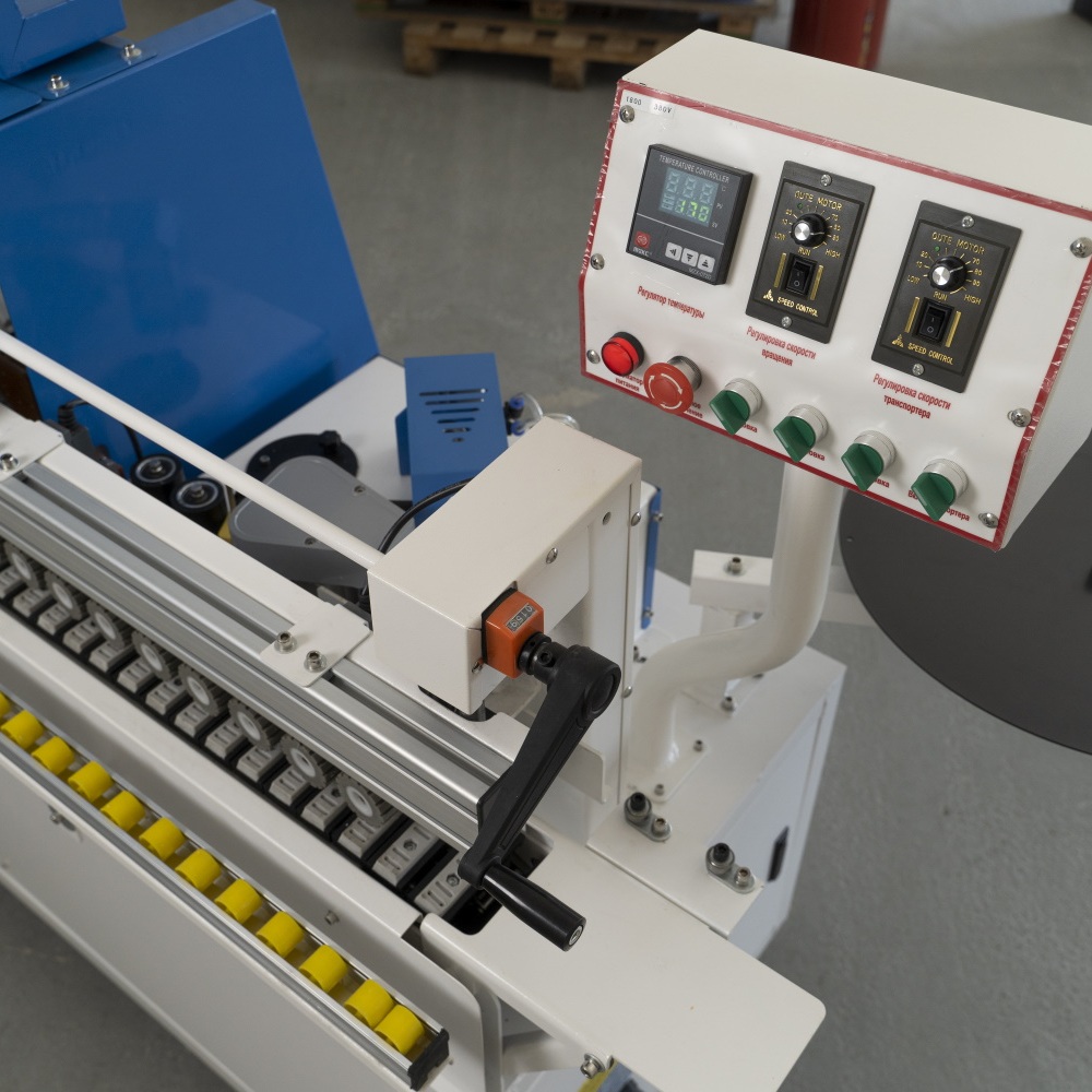 Автоматический кромкооблицовочный станок DELTAMACHINERY DM-130Фото 7119-05.jpg
