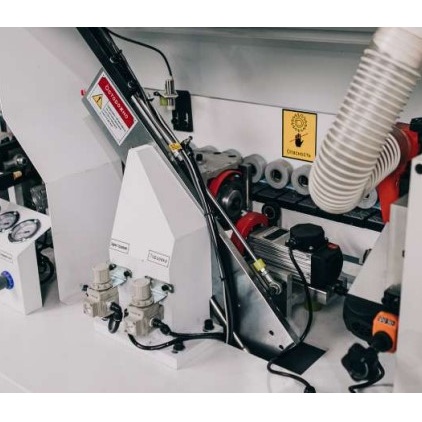 Автоматический кромкооблицовочный станок DELTAMACHINERY DM-300Фото 7120-04.jpg