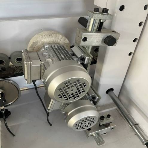 Автоматический кромкооблицовочный станок WOODTEC H355 FФото 7126-06.jpg