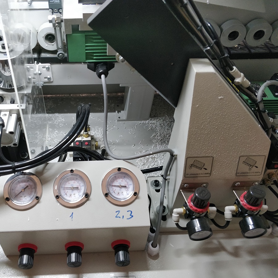 Автоматический кромкооблицовочный станок WOODTEC Compact H355Фото 7127-10.jpg