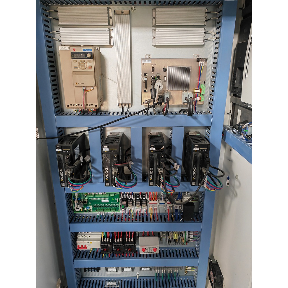 Фрезерный станок с ЧПУ DELTAMACHINERY DM-2030ATVФото 7149-08.jpg