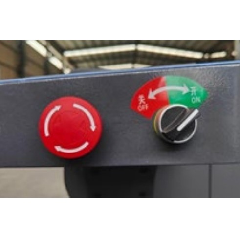 Планшетно-режущий плоттер DELTAMACHINERY CDM3016RTФото 7152-06.jpg