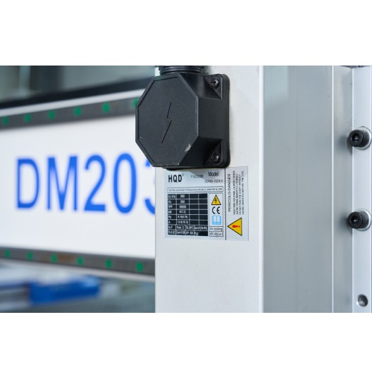 Фрезерный станок с ЧПУ DELTAMACHINERY DM-2030HФото 7154-03.jpg