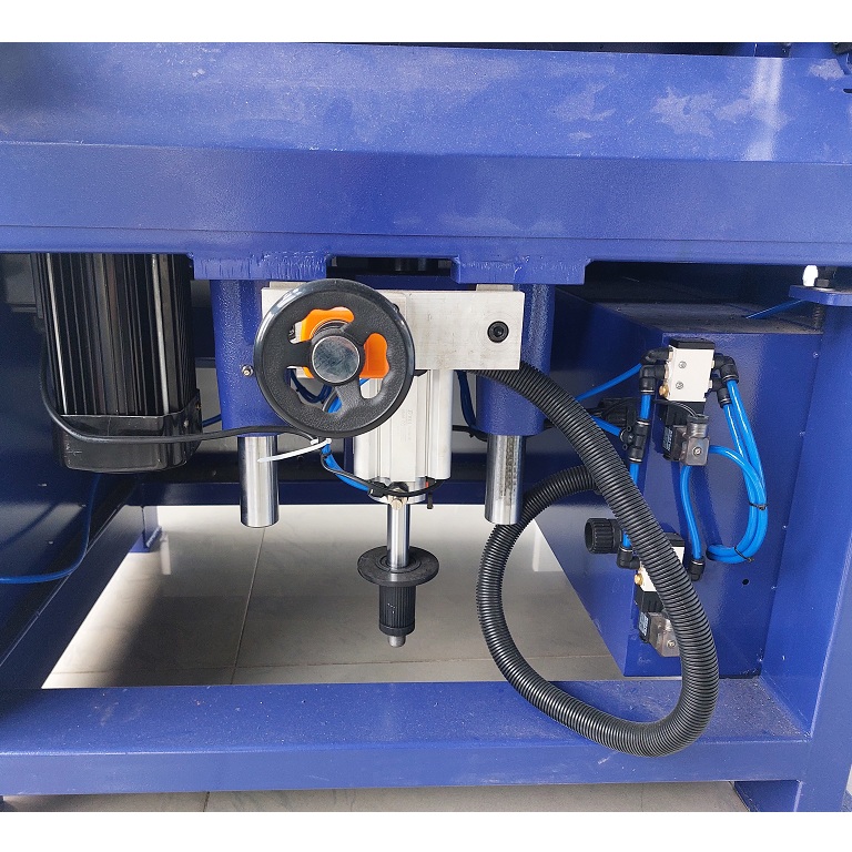 Сверлильно-присадочный станок DELTAMACHINERY DM ProLine 21Фото 7158-06.jpg