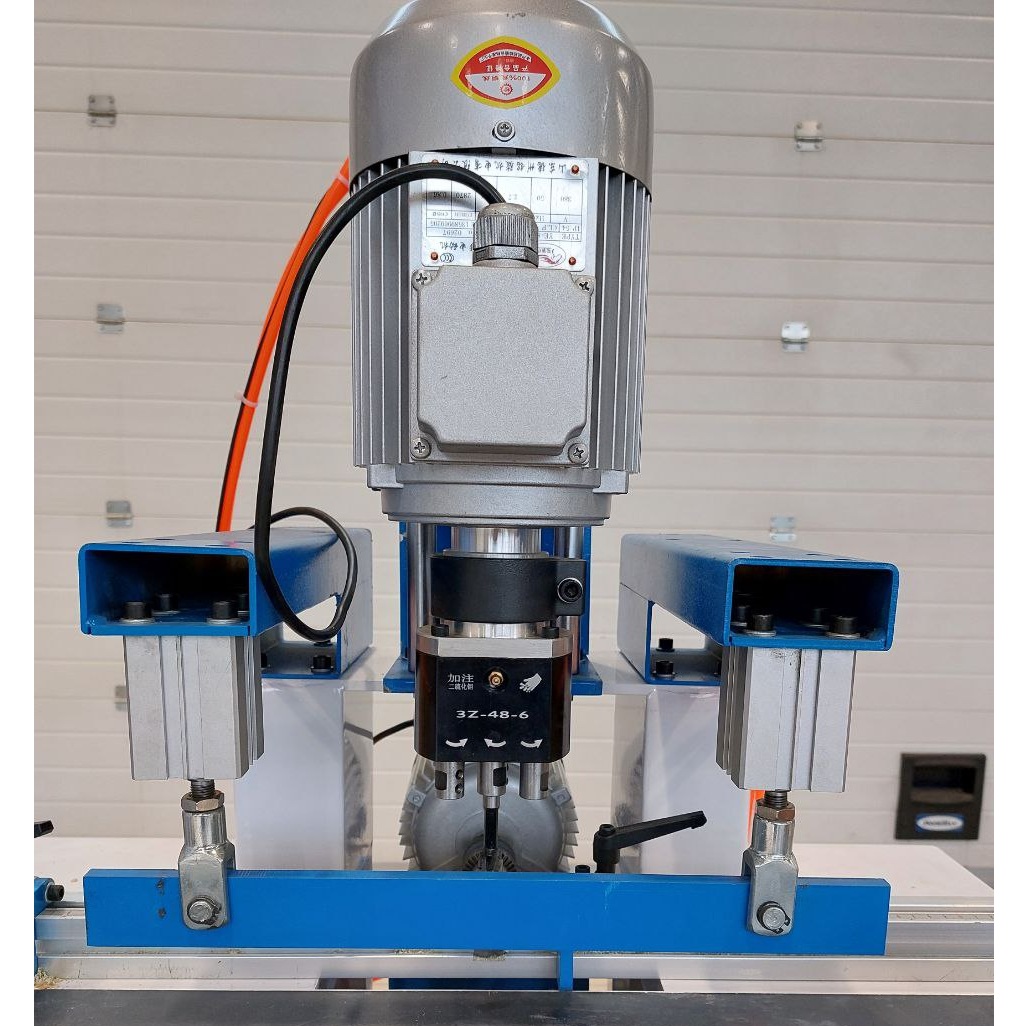 Сверлильно-присадочный станок под петли и эксцентриковые стяжки DELTAMACHINERY DM-8Фото 7162-05.jpg