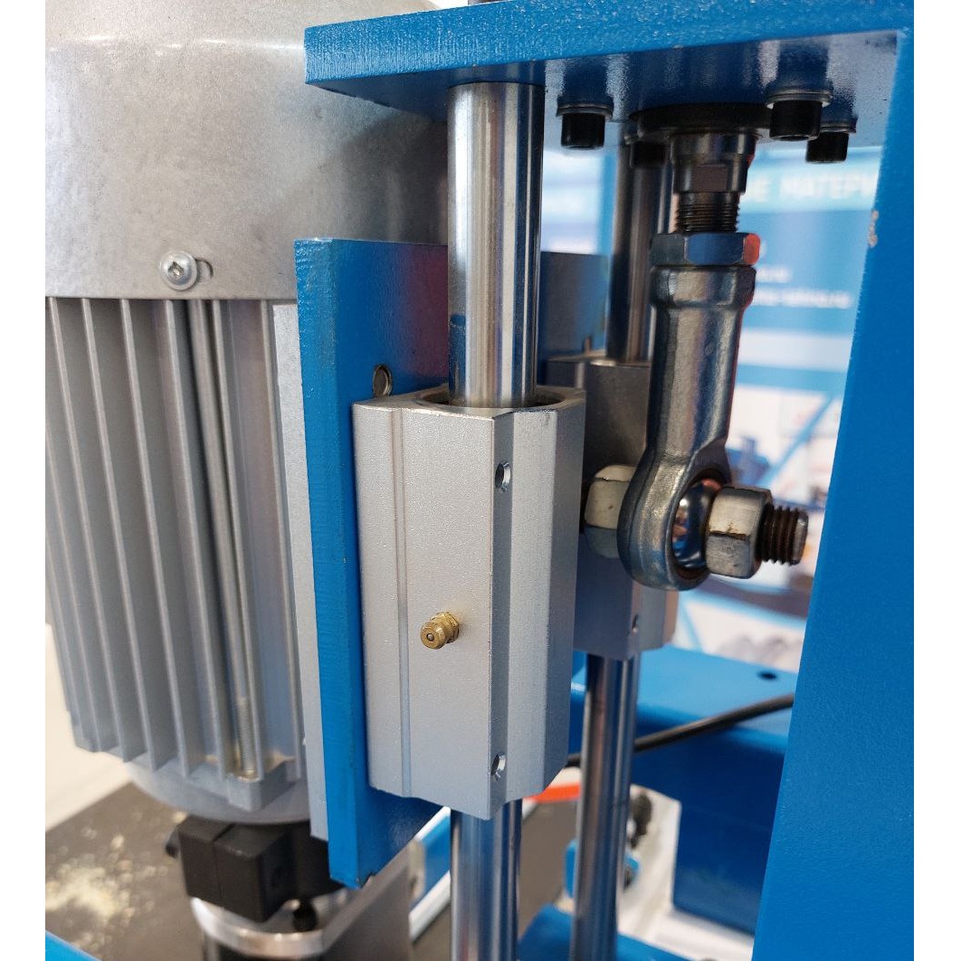 Сверлильно-присадочный станок под петли и эксцентриковые стяжки DELTAMACHINERY DM-8Фото 7162-06.jpg