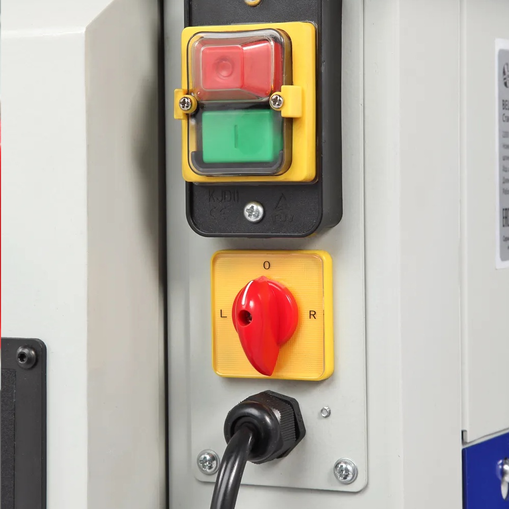 Фрезерный станок по дереву BELMASH MM2200P/400 (2.2 кВт, 400 В)Фото 7227-07.jpg