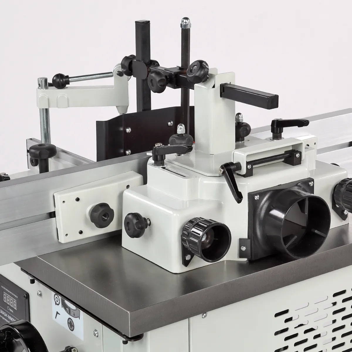 Фрезерный станок по дереву BELMASH MM1500ST1000Фото 7228-03.jpg