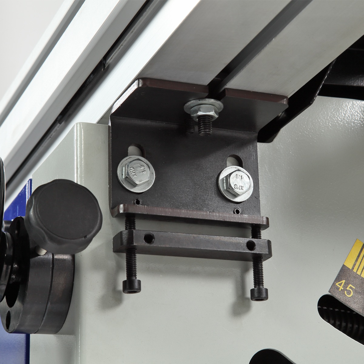 Циркулярный станок BELMASH TS-250ST1600/400 (2.2 кВт, 400 В)Фото 7243-08.jpg