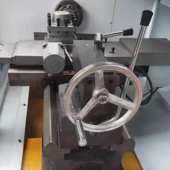 Токарный станок с ЧПУ REALREZ CK 6130Фото 7295-03.jpg