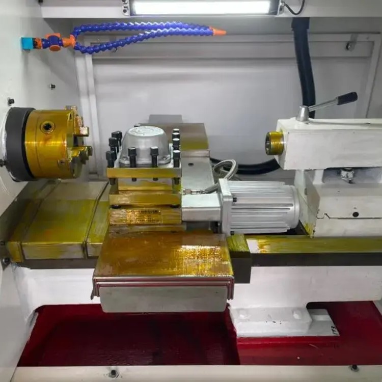 Токарный станок с ЧПУ REALREZ CK 6130Фото 7295-04.jpg