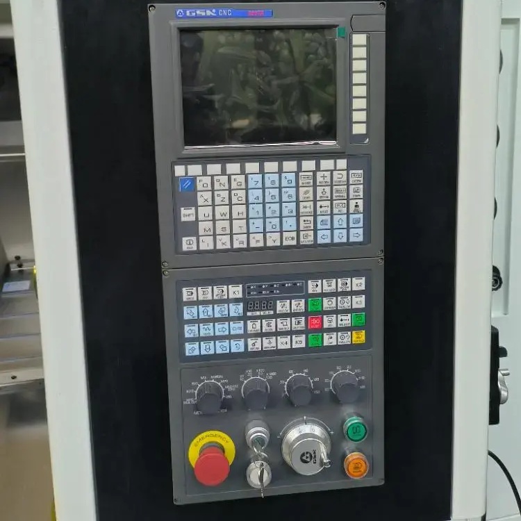 Токарный станок с ЧПУ REALREZ ТCK 460x350 с наклонной станиной (GSK988Ta)Фото 7591-04.jpg