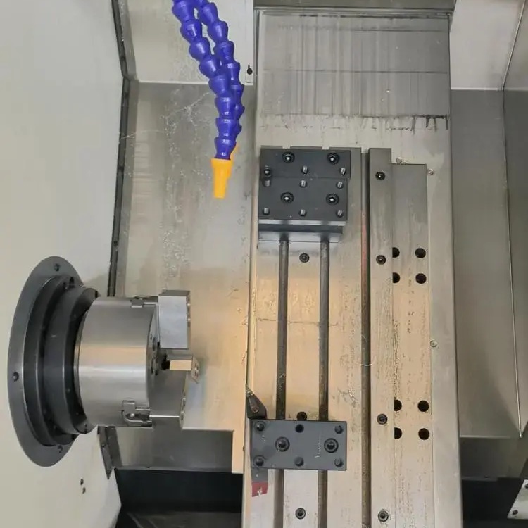 Токарный станок с ЧПУ REALREZ ТCK 400x400 с наклонной станинойФото 7592-04.jpg