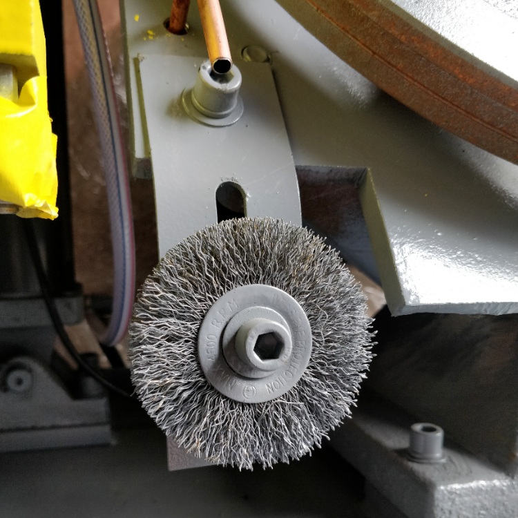 Полуавтоматический ленточнопильный станок REALREZ GB4030Фото 7618-03.jpg