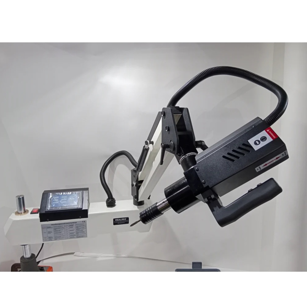 Резьбонарезной манипулятор REALREZ M16SФото 7624-04.jpg