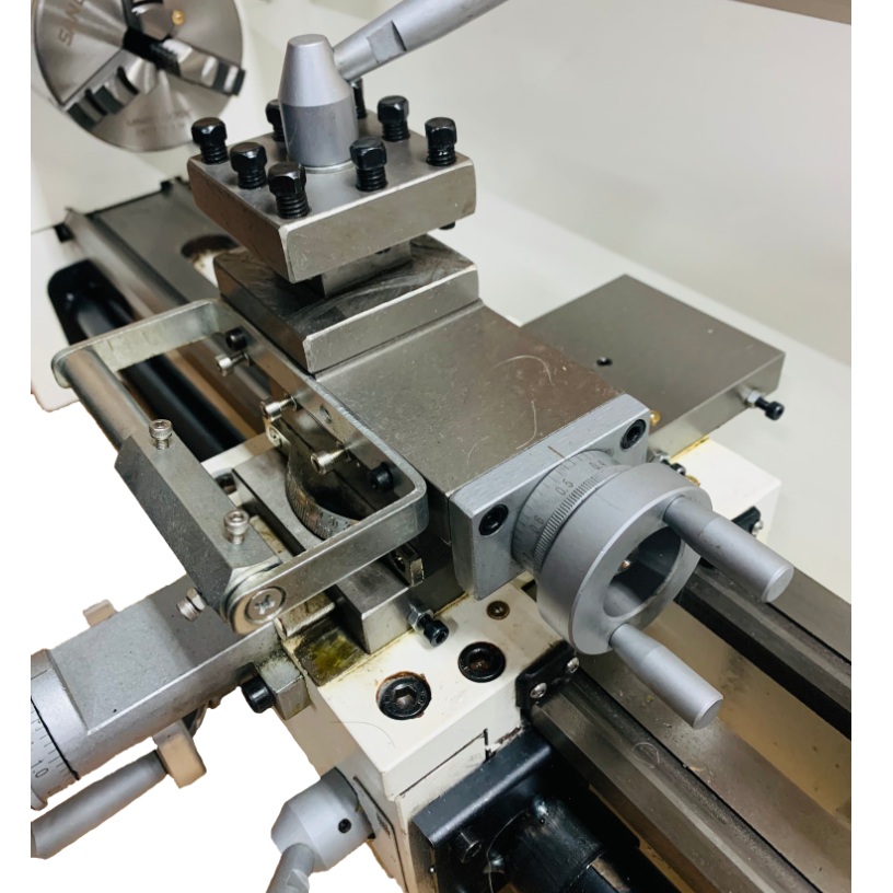 Токарно-винторезный станок REALREZ 210X500 220VФото 7725-06.jpg