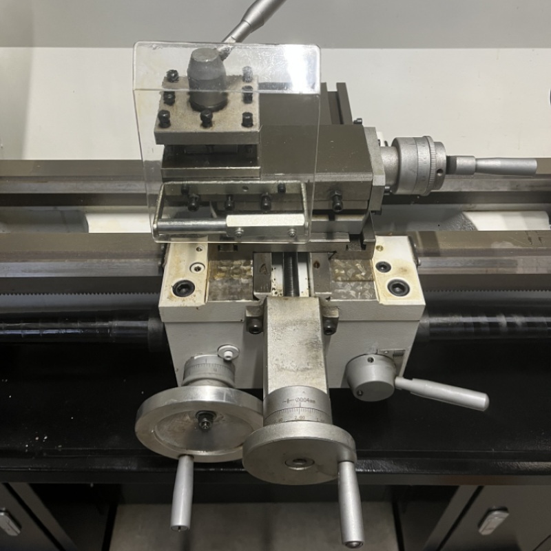 Токарно-винторезный станок REALREZ 280X700 400VФото 7730-03.jpg