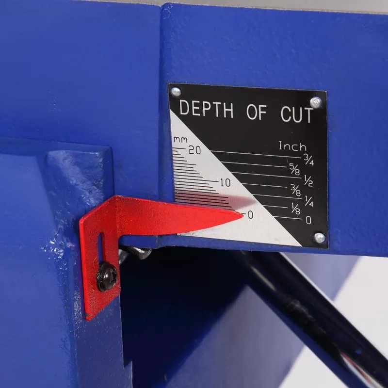 Фуговальный станок BELMASH J300/2100ВФото 7940-05.jpg