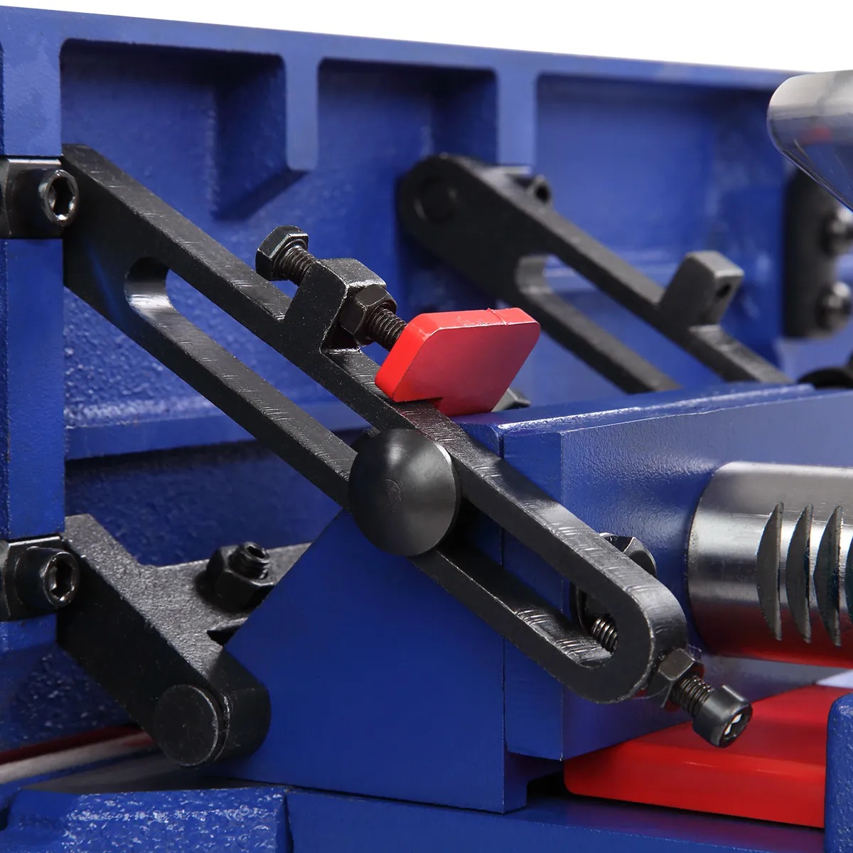 Фуговальный станок BELMASH J200/870AHФото 7966-07.jpg