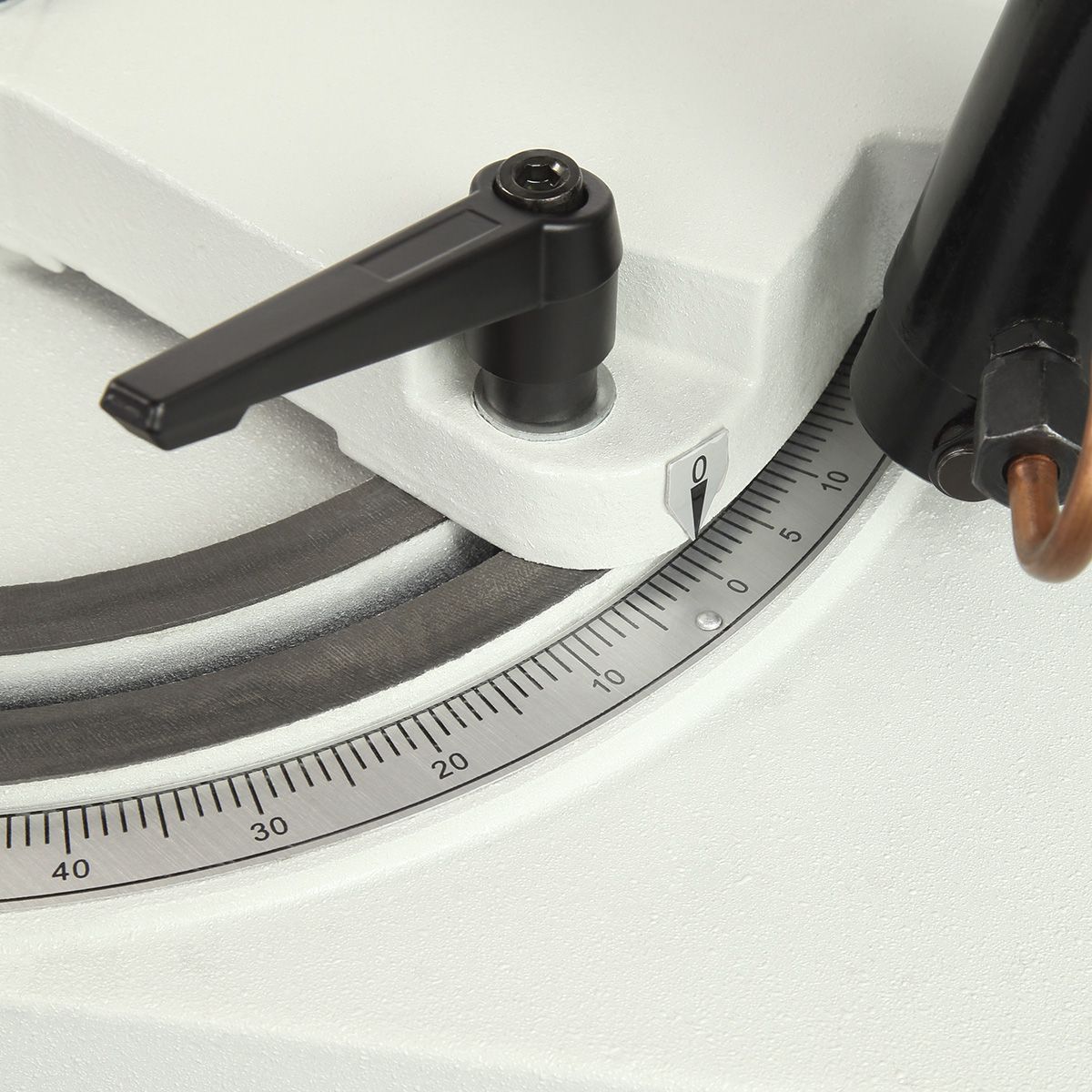 Ленточнопильный станок по металлу BELMASH MBS-560CH/400Фото 8086-04.jpg