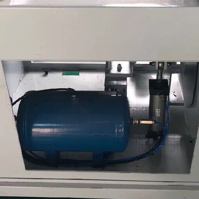 Автоматический торцовочный станок с вырезкой дефектов EcoWood MasterCut 250Фото 8660-04.jpg