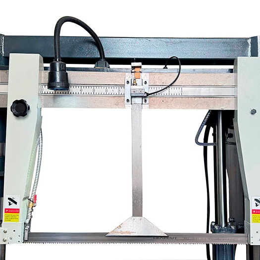 Автоматический двухколонный ленточнопильный станок GNC 4250 Z с поворотной рамойФото 8665-06.jpg