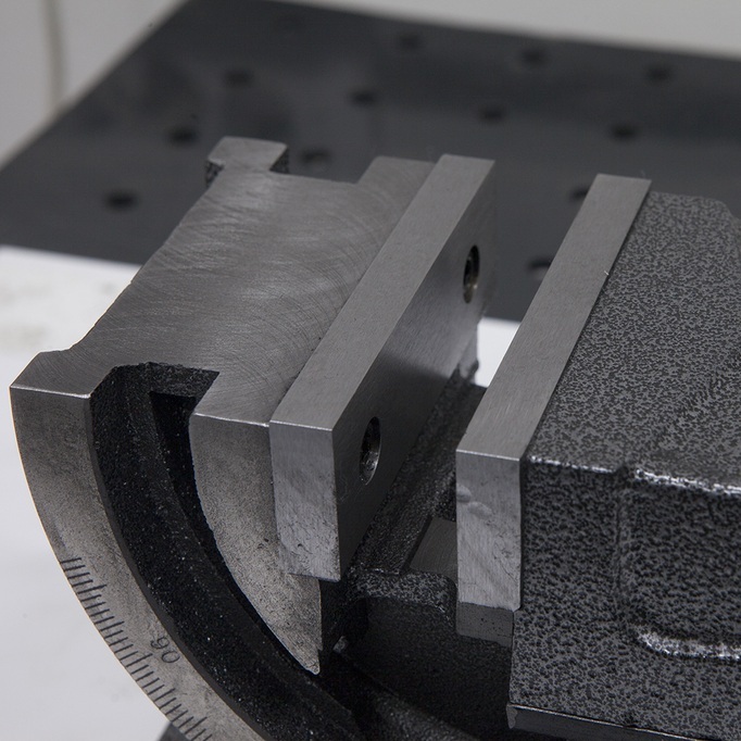 Тиски станочные Stalex QHK160Фото 9132-04.jpg