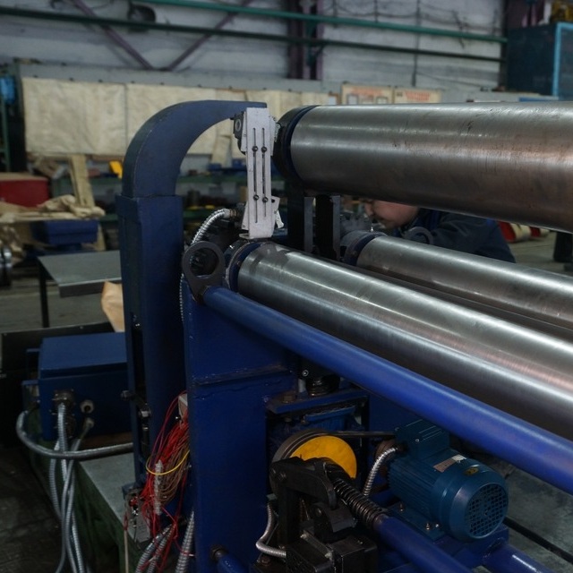 Валковая машина ИК2243 (16х2000 мм)Фото 9174-10.jpg
