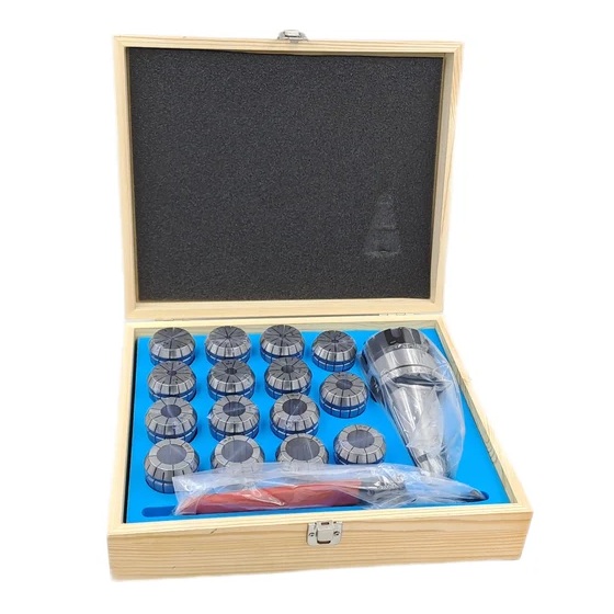 Патрон цанговый 7:24 NT40 с набором цанг ЕR 40 из 15 шт. (4-26 мм) TORNERI