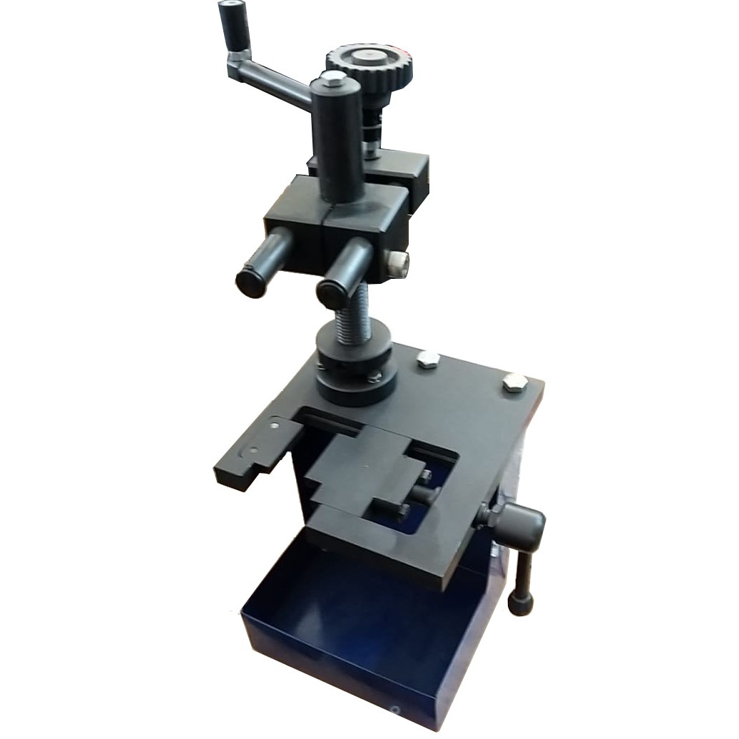 Струбцина для фиксации форсунок дизельных двигателей при сборке-разборке М-617