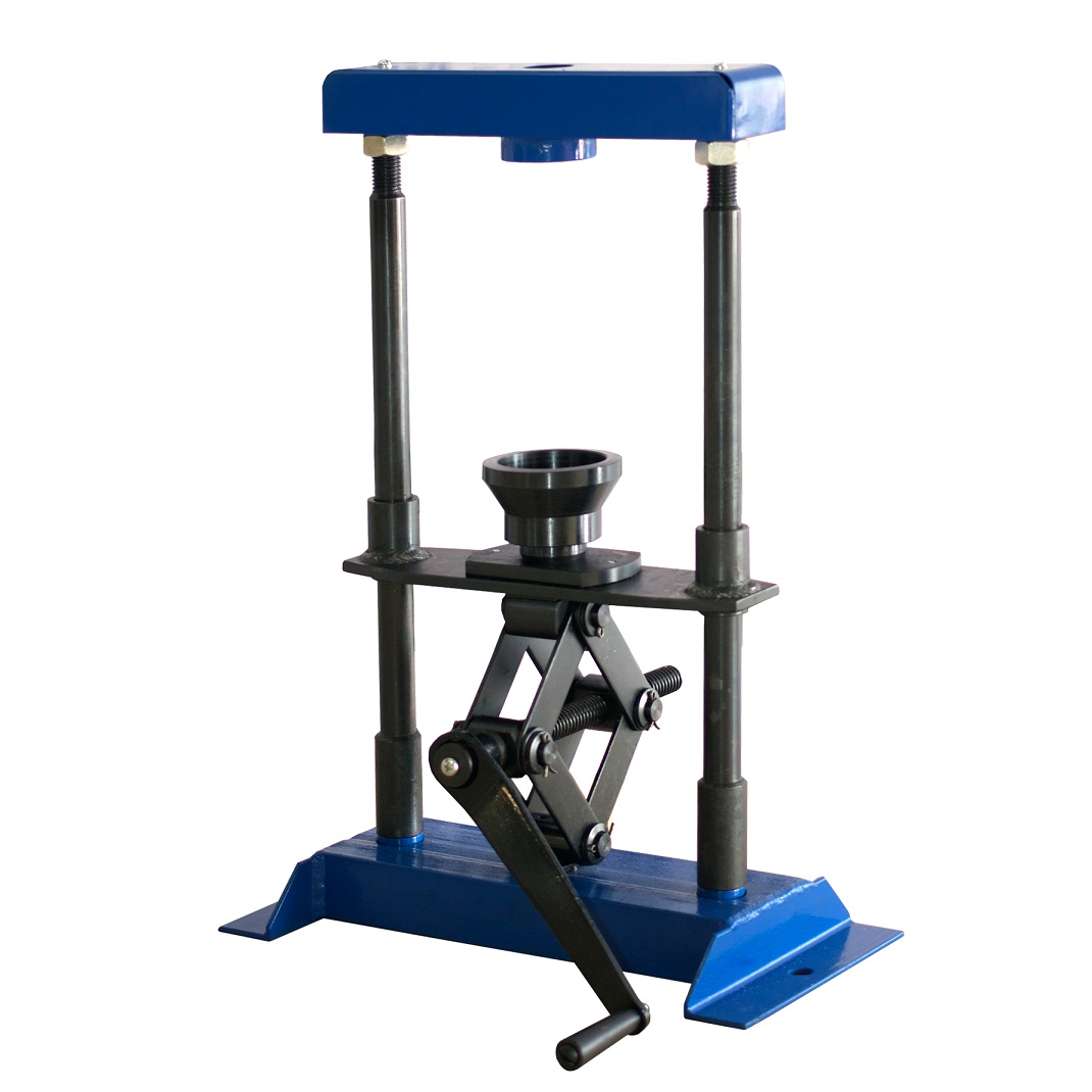 Стенд С-2 для разборки и сборки пружинного энергоаккумулятора тормозной камеры