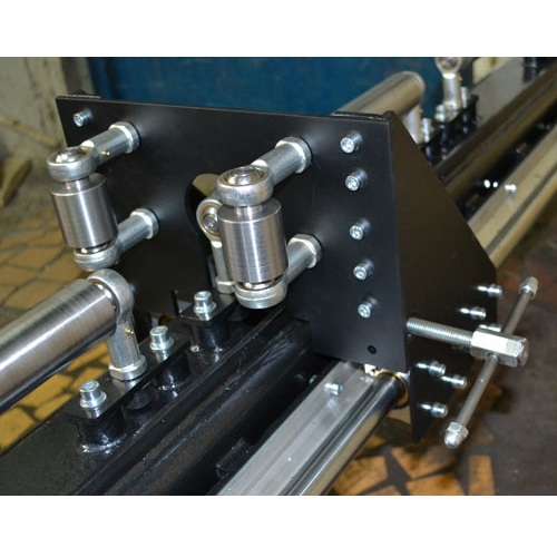 Фальцеосадочный станок ФПМ-П 1300 для листового металлаФото 9469-03.jpg