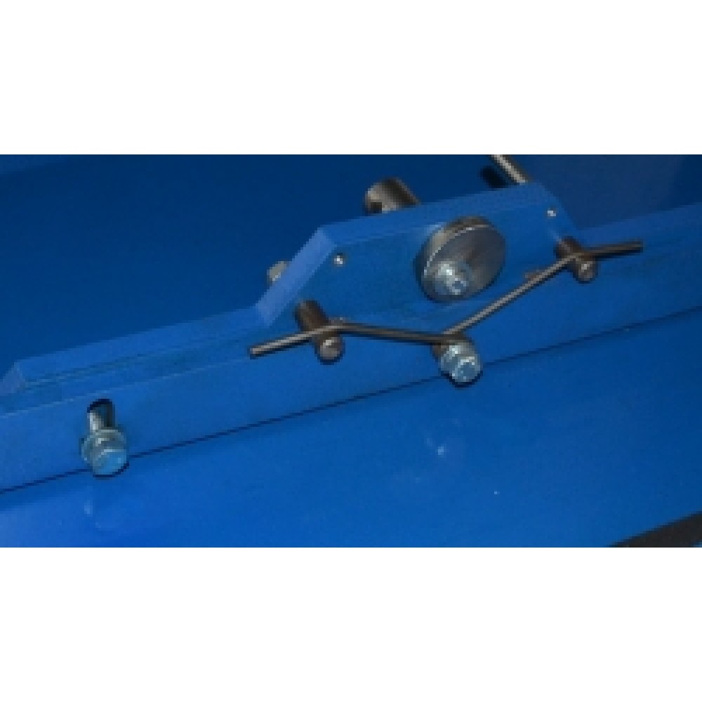 Гильотина сабельного типа ГРС-1300 с ножным прижимом (папшер)Фото 9495-02.jpg