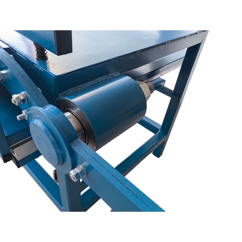 Гильотина сабельного типа ГРС-1300 с ножным прижимом (папшер)Фото 9495-04.jpg