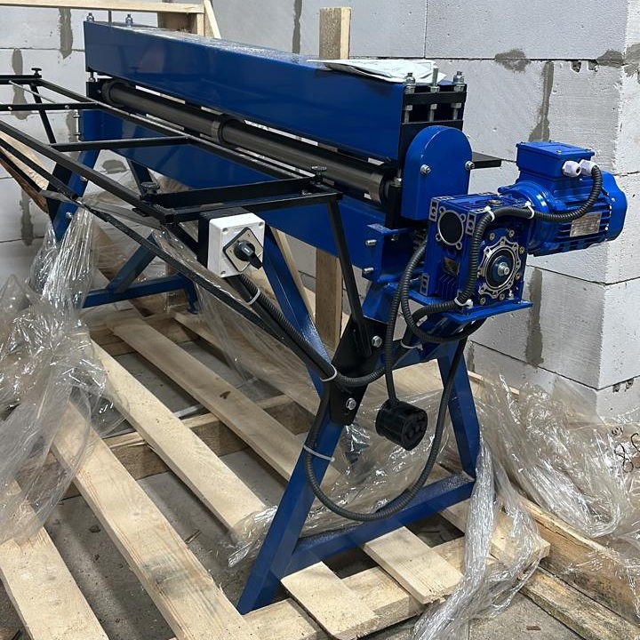 Станок продольной резки металла СПР-3Фото 9635-02.jpg