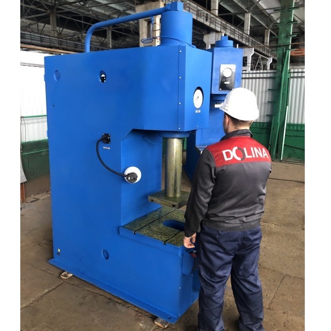 Пресс гидравлический вертикальный П6326Б (П6326) усилием 40 тоннФото 9657-03.jpg