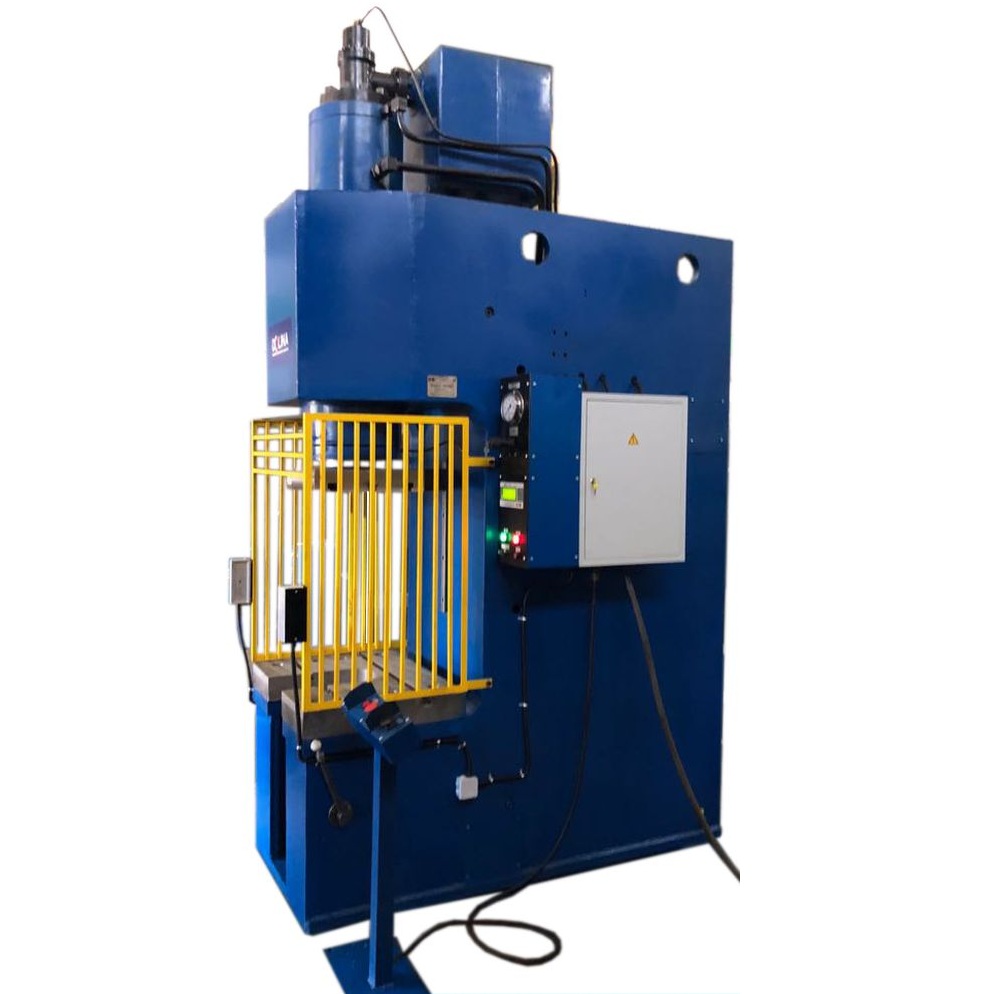 Пресс гидравлический вертикальный П6332Б (П6332) (усилие 160 тонн)Фото 9660-02.jpg