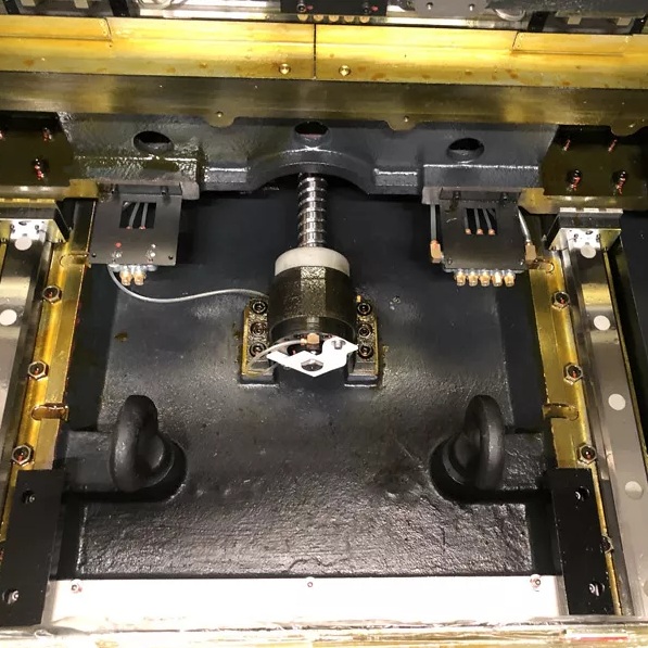 Фрезерный обрабатывающий центр 4-осевой KMT KVL850B (SED 855) FanucФото 9670-05.jpg