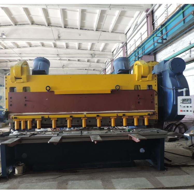 Механические гильотинные ножницы НЛ3418.1 (6,3х2500мм)Фото 9680-06.jpg