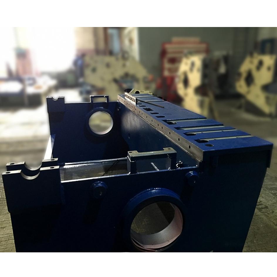 Механические гильотинные ножницы НЛ3421 (12х2200мм)Фото 9682-03.jpg