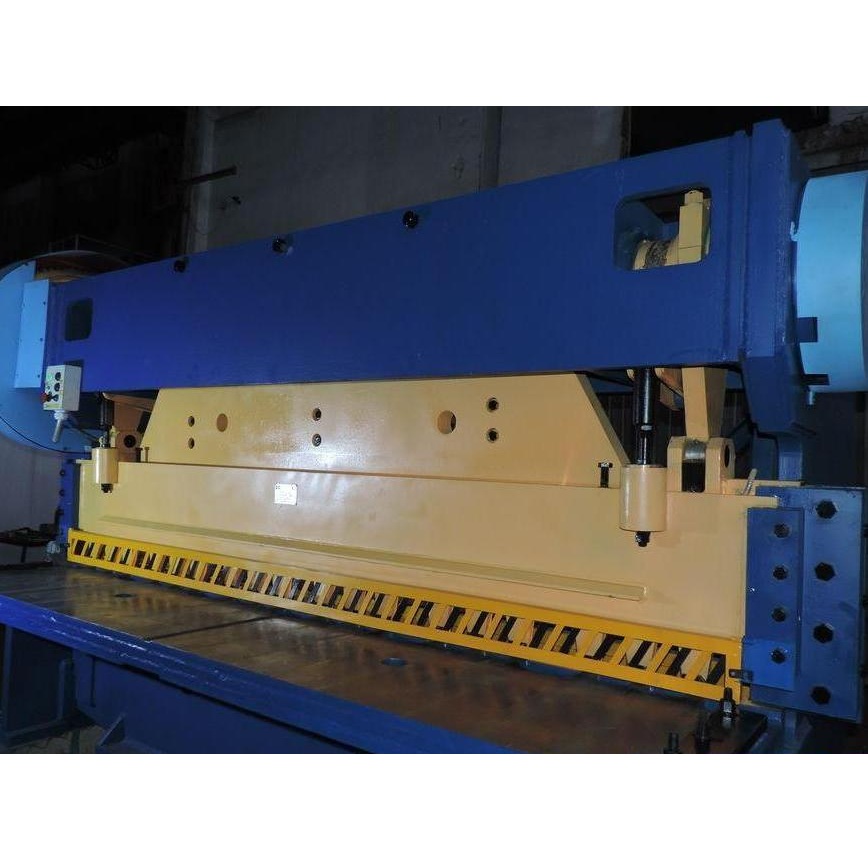 Механические гильотинные ножницы НЛ3425 (16х3150мм)Фото 9685-06.jpg