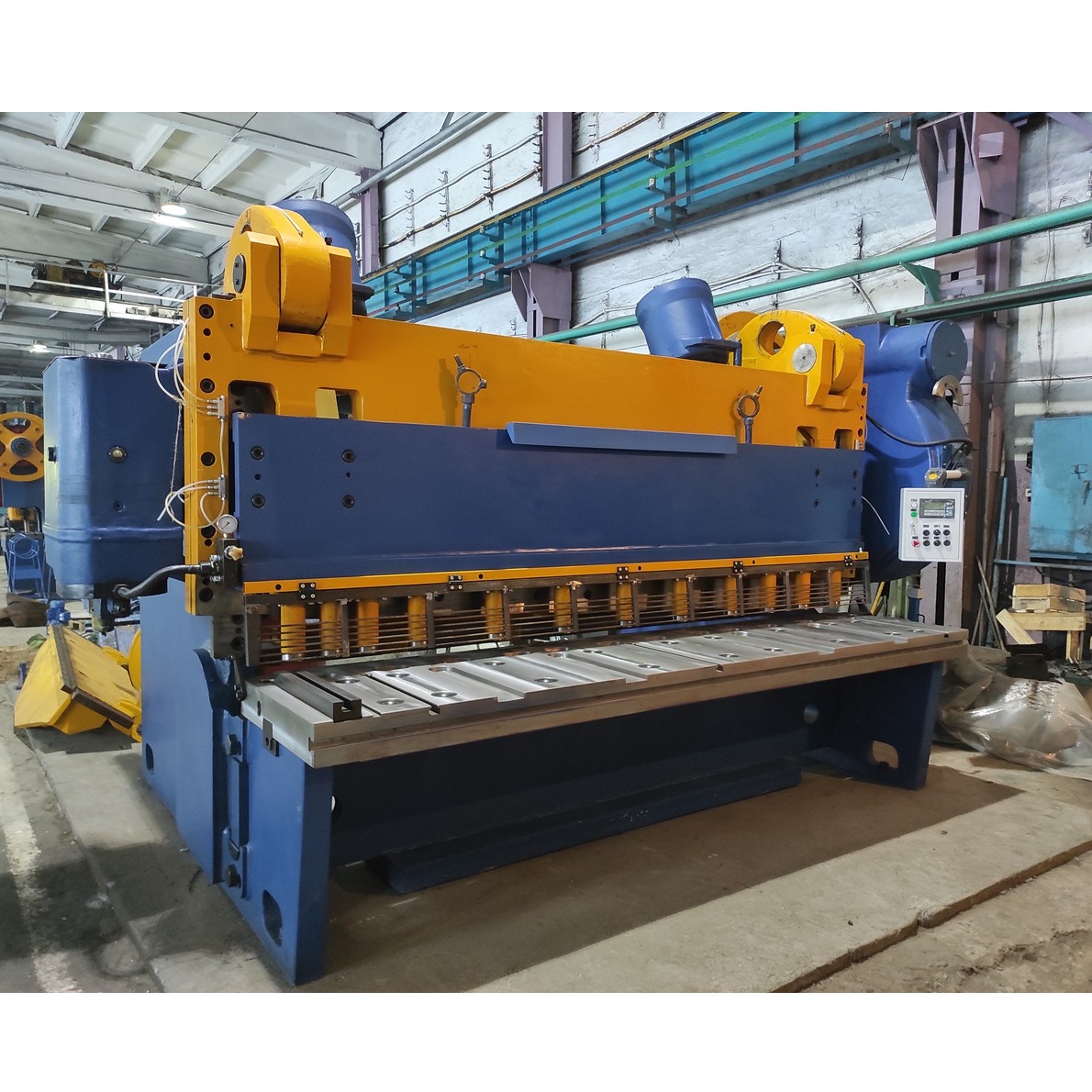 Механические гильотинные ножницы НА3225 (32х3150мм)Фото 9690-07.jpg