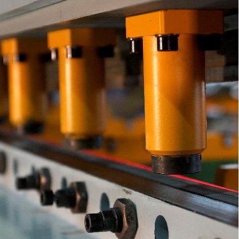 Гидравлические гильотинные ножницы НГ3419 (6,3х3200 мм)Фото 9691-05.jpg