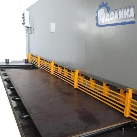 Гидравлические гильотинные ножницы НГ3421.1 (12х2500 мм)Фото 9692-02.jpg