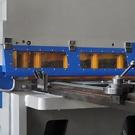 Гидравлические гильотинные ножницы НГ3425 (16х3100 мм)Фото 9693-05.jpg